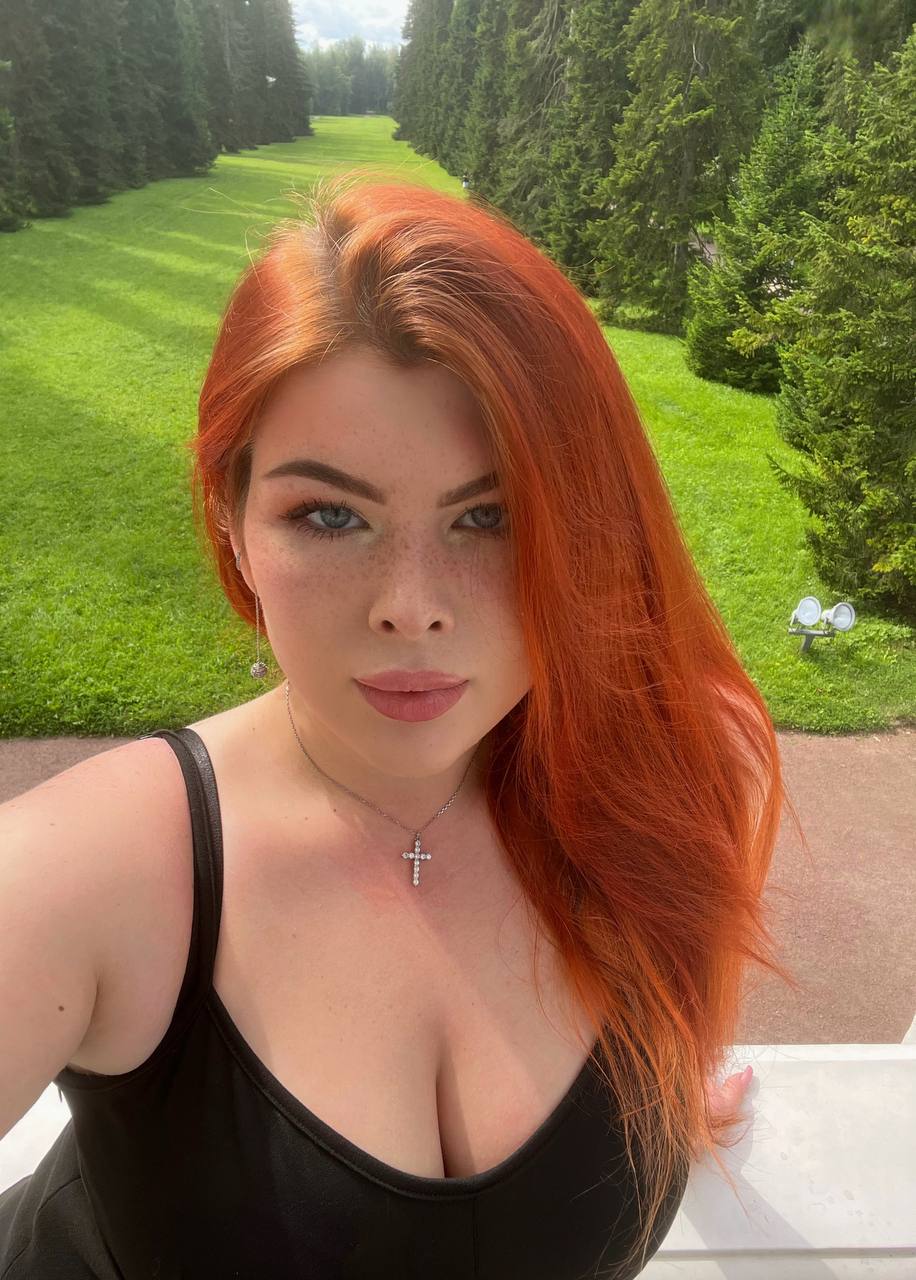 I am curvy redhead model! And it is my blog about my life